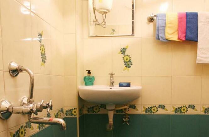 Gulistan Hotel, Kolkata 5